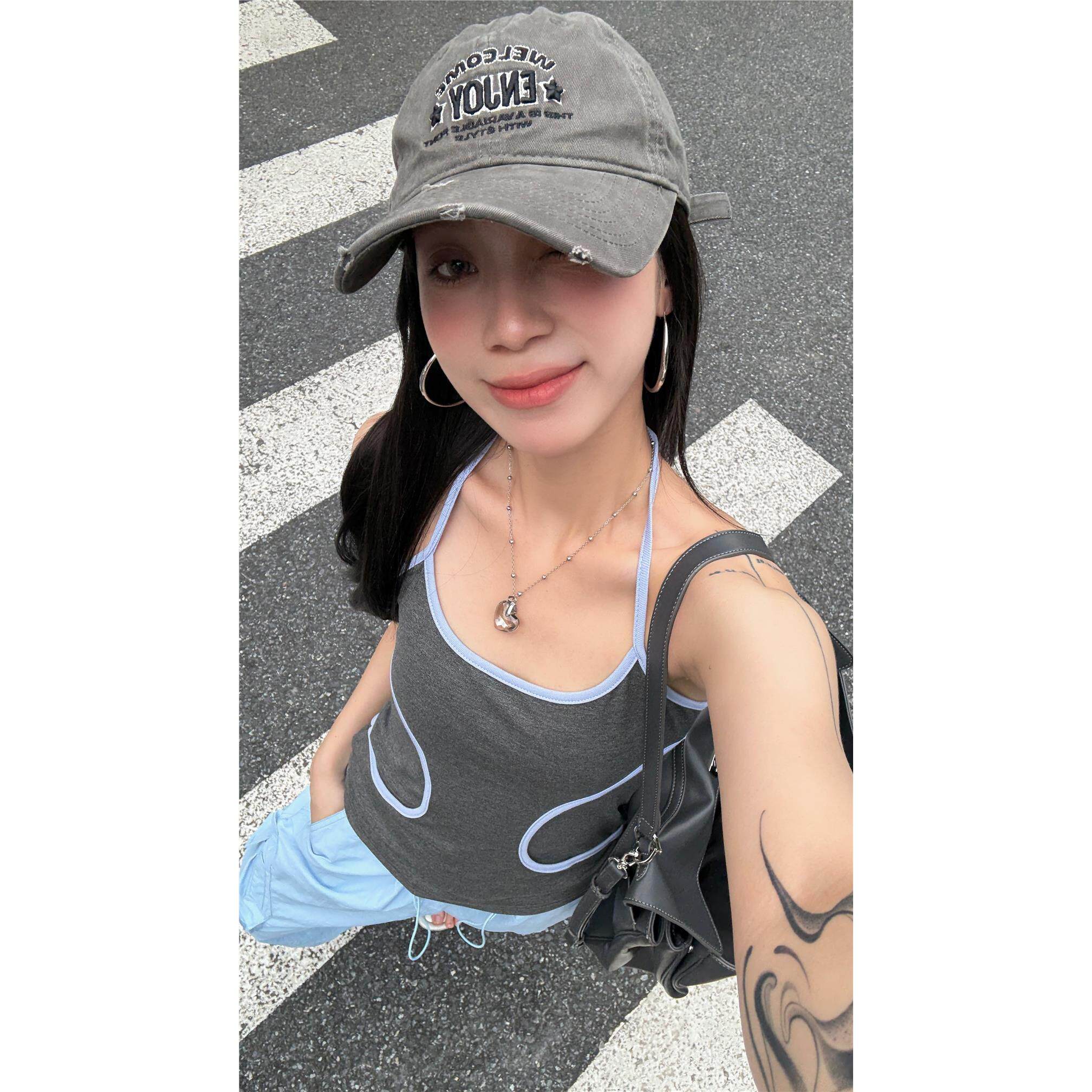 HELLOTANGO《半熟盛夏》夏季甜酷辣妹撞色拼接时尚挂脖吊带55560#