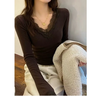 【加绒加厚】秋冬拼接V领蕾丝打底衫百搭显瘦网红时尚长袖保暖女