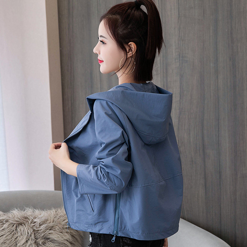 短外套2020春秋新款韩版潮简约宽松休闲矮个子连帽女士秋装小外套