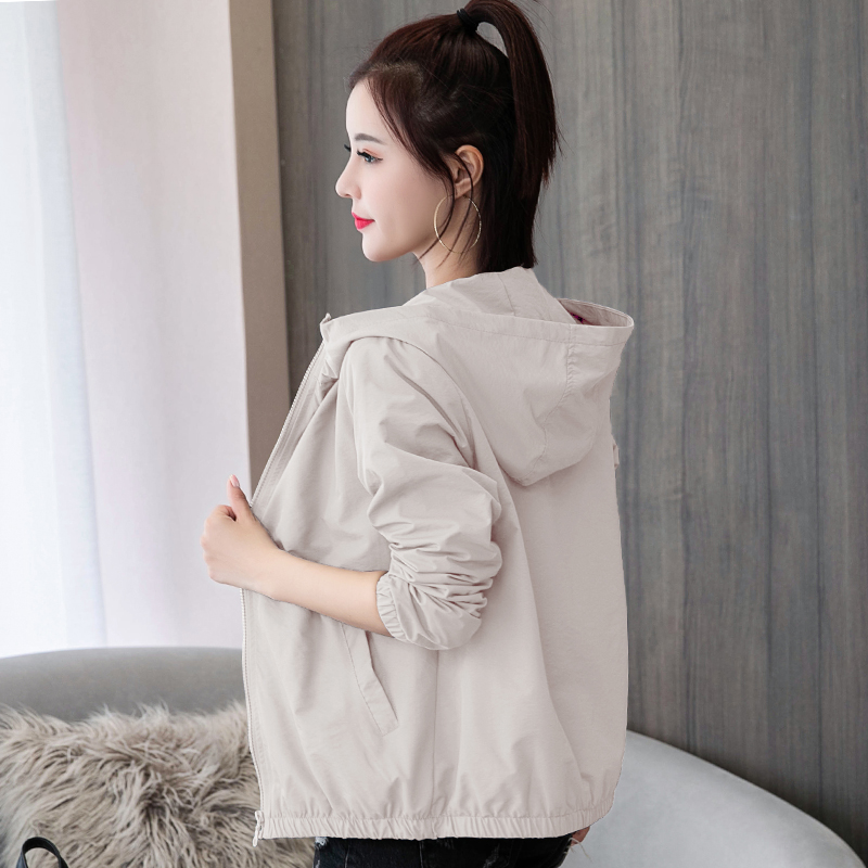 米色外套女春装2022新款短款