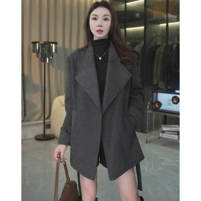 2025冬季新款时尚大翻领毛呢羽绒外套女中长款轻熟风气质呢子大衣