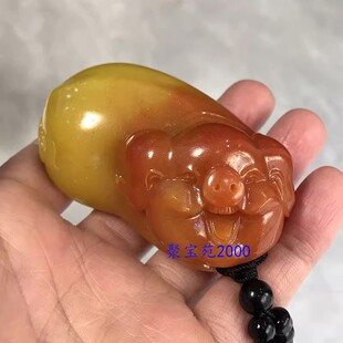 招财猪手玩把件仿玉石生肖猪手把件男女黄玉玉猪黄龙玉招财猪把件