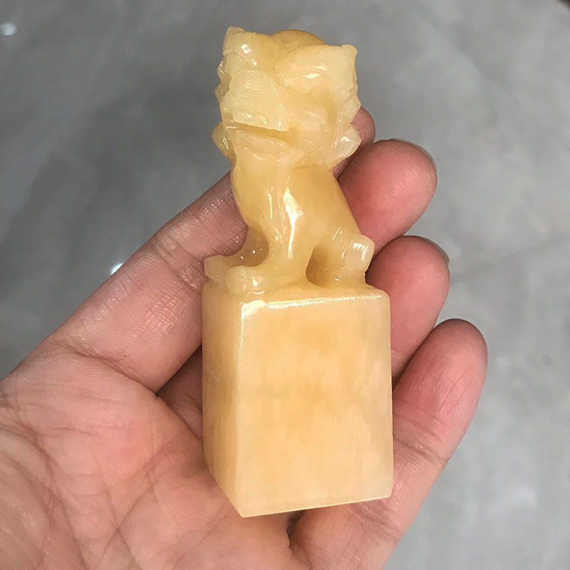 黄龙玉风水玉玺篆刻定制书画玉方章狮子摆件黄玉狮子招财印章摆件