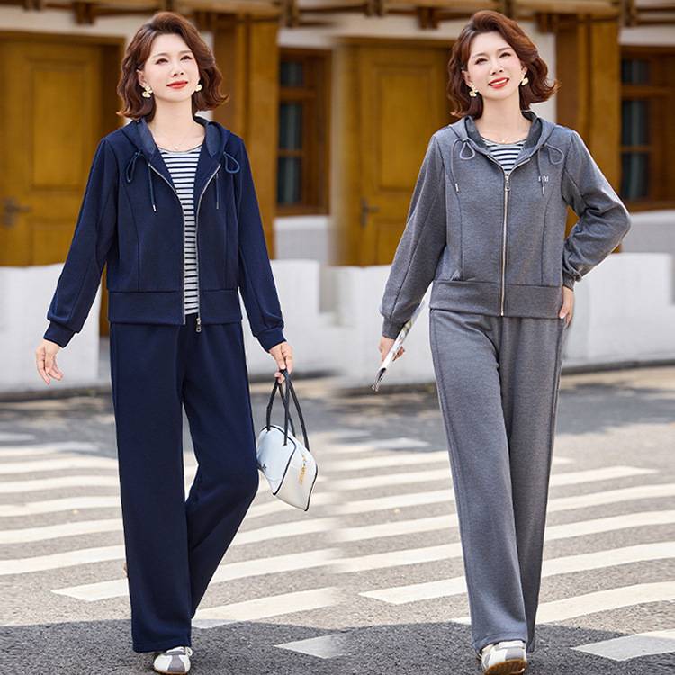 专柜妈妈秋装外套2026新款春秋运动服显年轻连帽卫衣背心休闲裤三