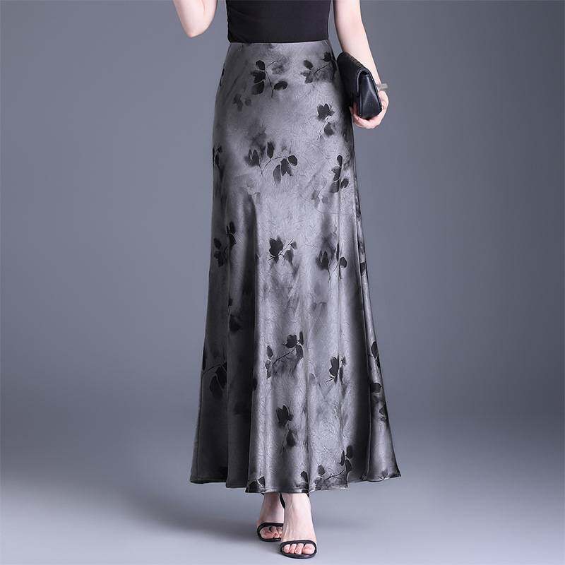 专柜品牌高级感醋酸印花半身裙女夏薄款2026新款垂坠感缎面a字包
