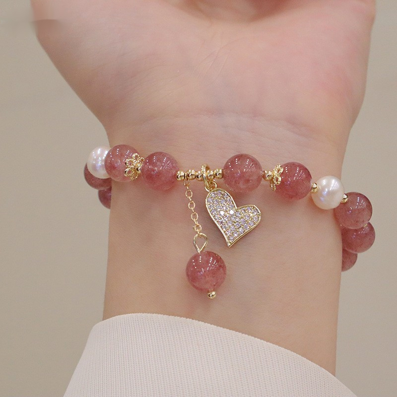 小众高级感仿天然水晶草莓晶珍珠手链女文化创意手环情侣手串