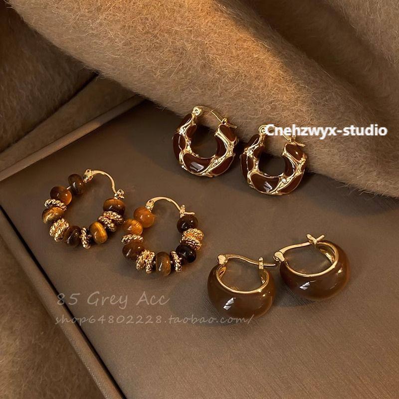 美拉德复古耳扣女2025耳钉小众设计气质高级感耳环文化创意手环