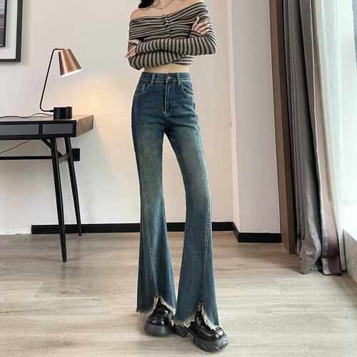 微喇叭牛仔裤大码高腰遮胯显瘦