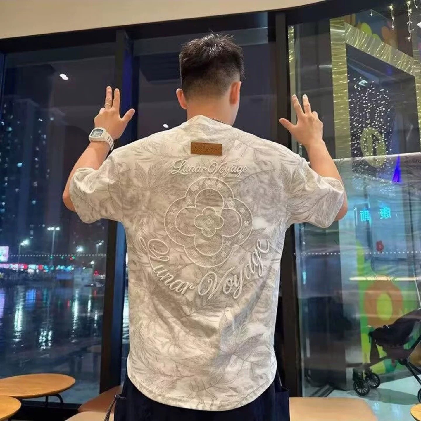 维乾男装夏季新款网红男士太阳花T恤