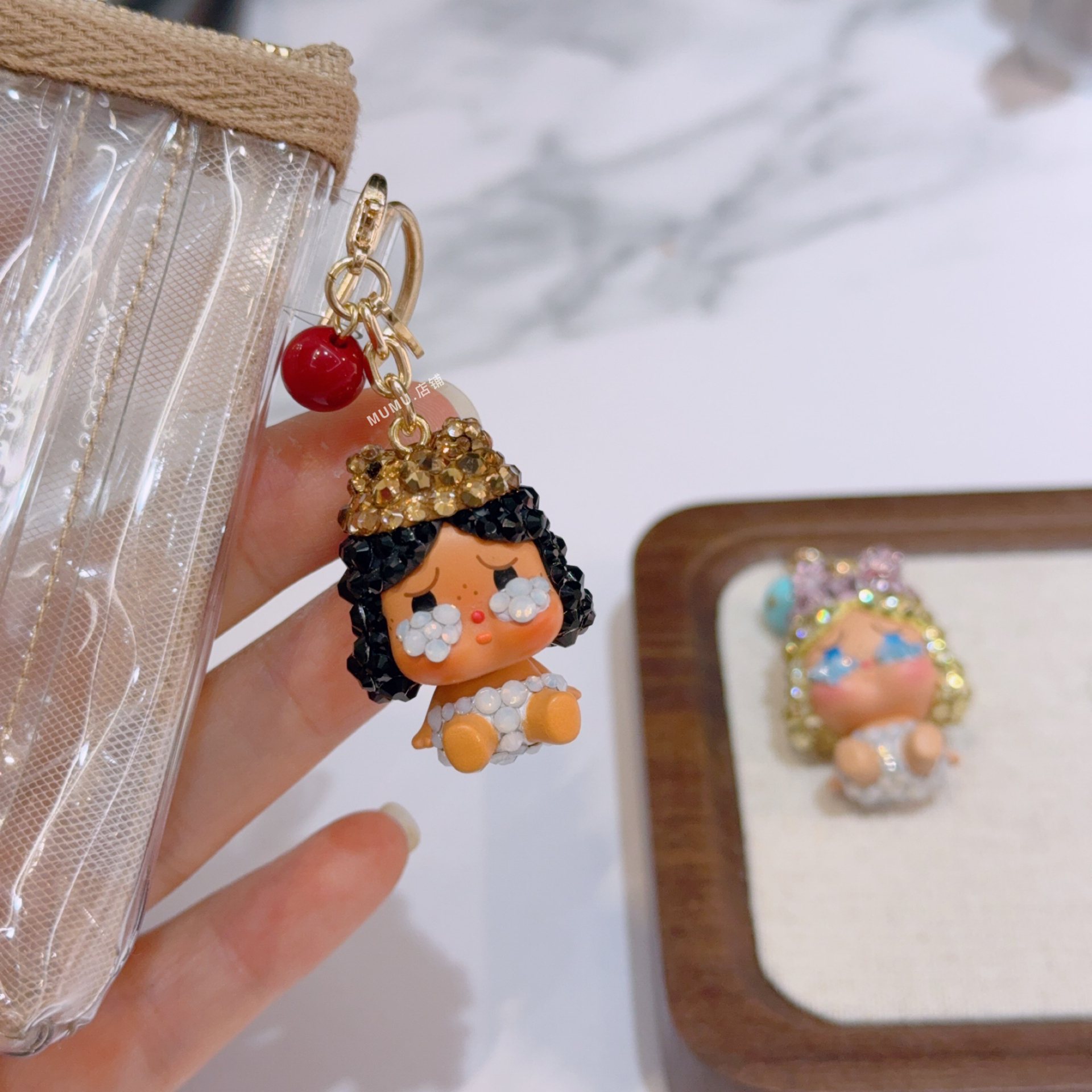 可爱翻包萌粒小哭娃卡通钥匙扣挂件手帐拉链扣水钻吊坠