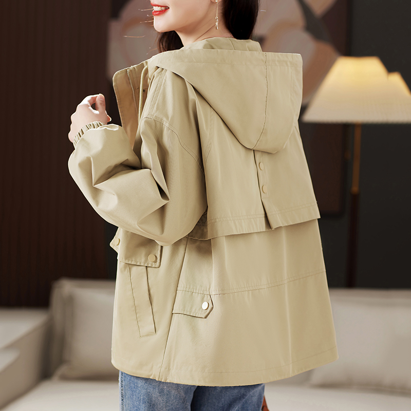 小个子时尚休闲短款风衣女2025春秋新款妈妈大码宽松连帽外套秋装