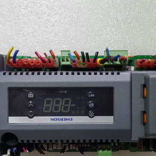 议价-拆机艾默生XCM25D控制器PCN：543-0220-00，