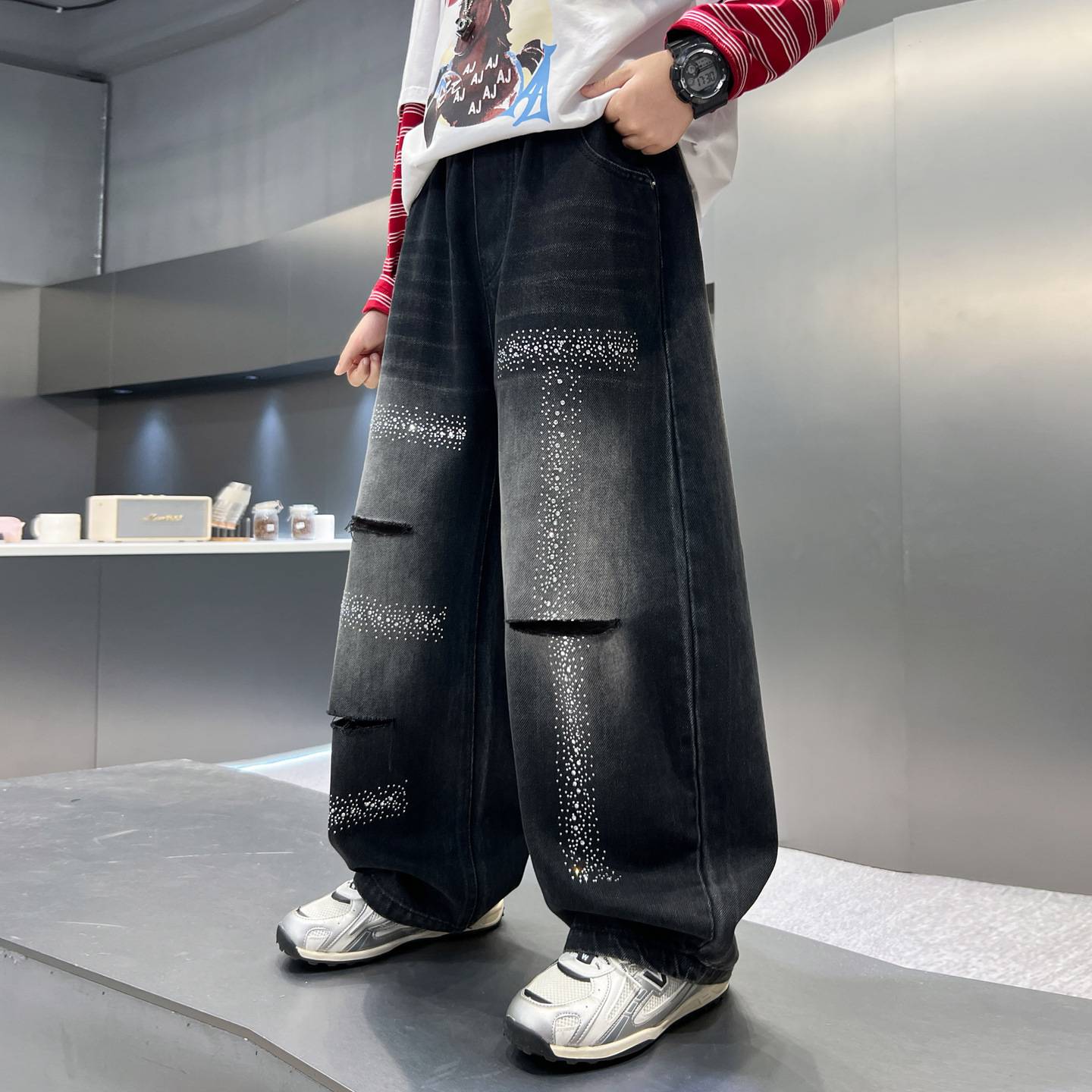 官方正品男童破洞牛仔裤2026秋季新款烫钻裤子大儿童春秋款阔腿长