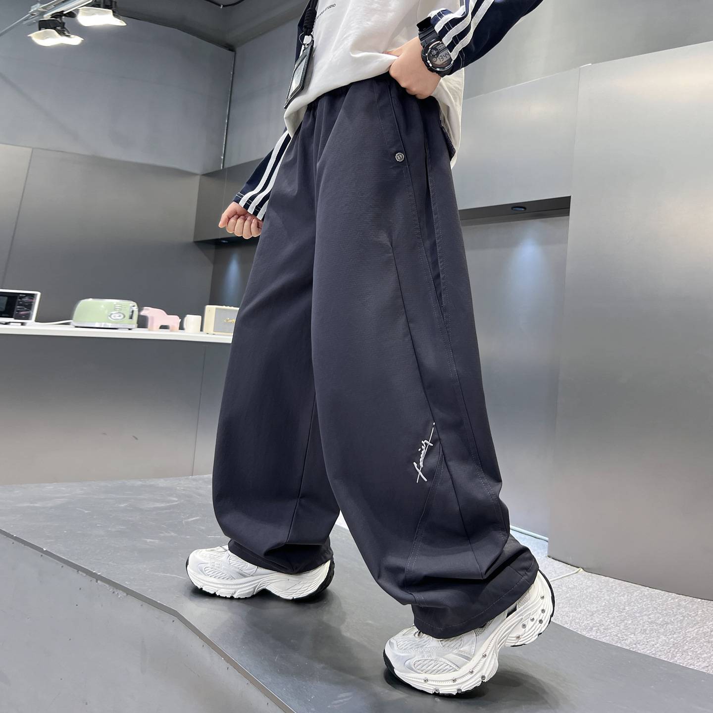 官方正品男童裤子春秋款2026新款韩版儿童秋装休闲裤宽松潮中大童