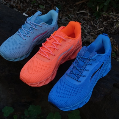 原单货秋季新品刀锋底避震高弹跳跑鞋飞织快跑轻跑健步走男鞋女鞋