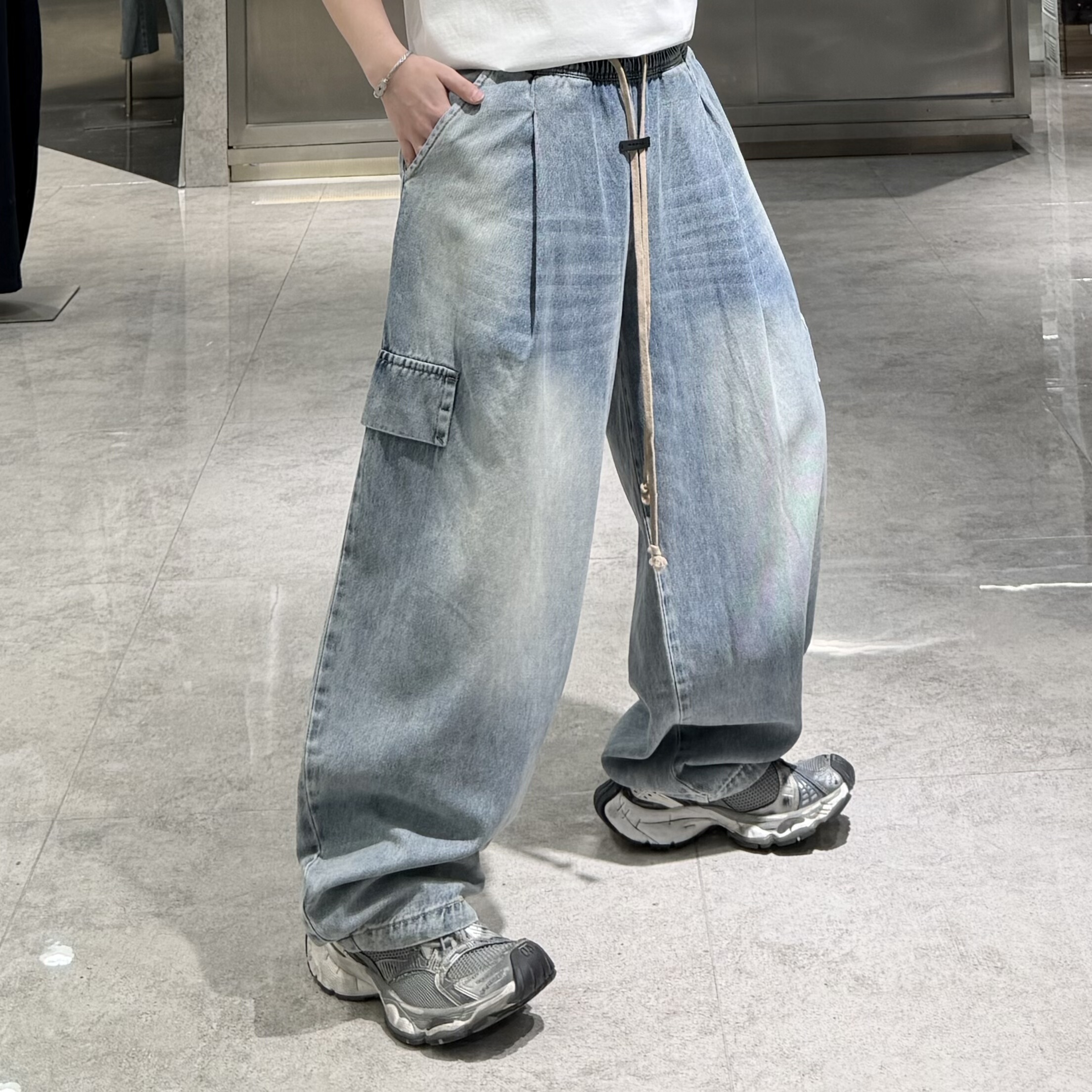 潮牌26春夏直筒牛仔裤男美式水洗工装口袋宽松青年帅气松紧阔腿裤