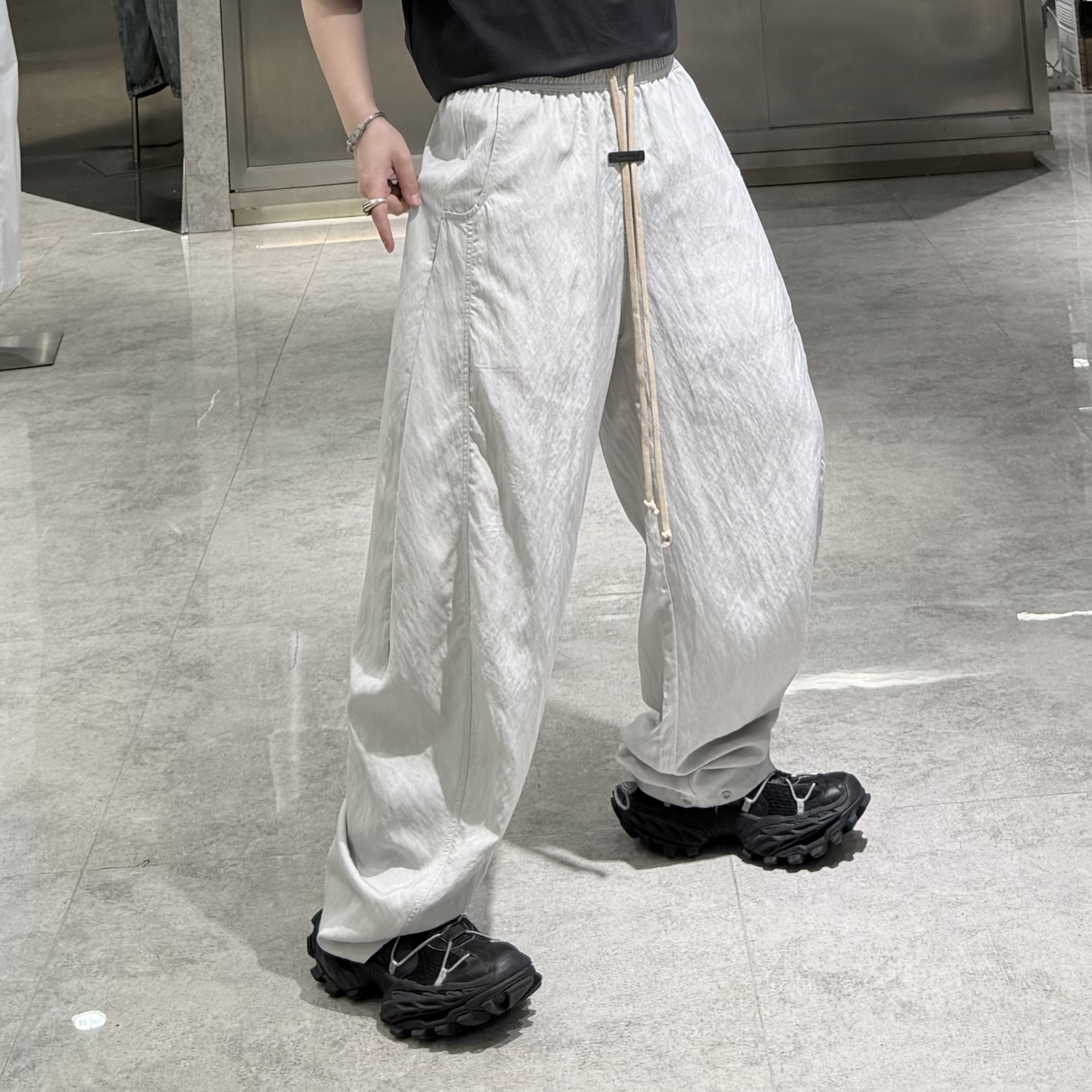 潮牌夏季薄款直筒休闲裤男韩版结构宽松青年帅气百搭铜氨丝弯刀裤