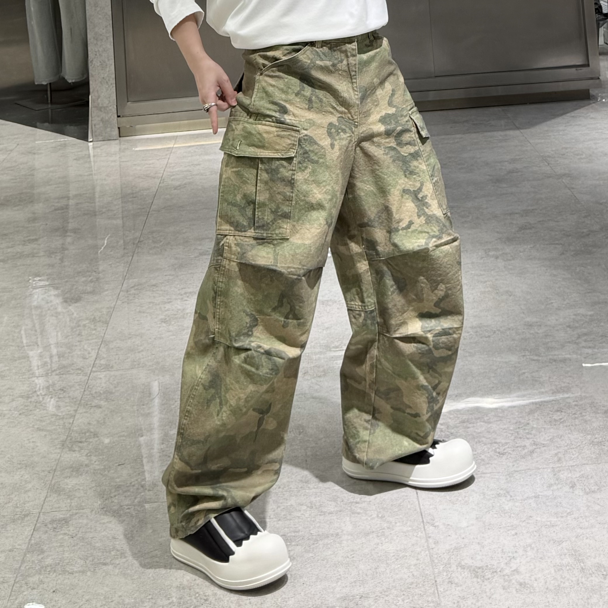 潮牌秋季直筒休闲裤男ins美式复古工装迷彩宽松青年情侣阔腿裤潮