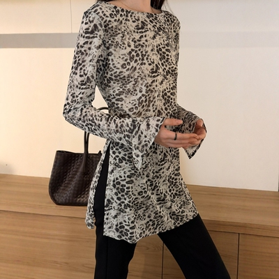 摩登197豹纹豹纹侧开叉长袖T恤女