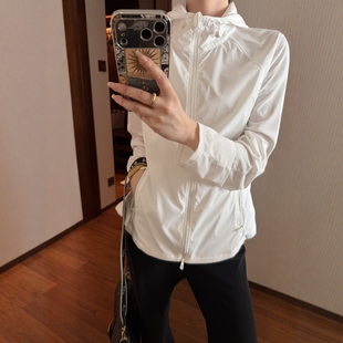 摩登197运动风连帽拉链冲锋衣女2026春新款 显瘦百搭夹克外套2F019