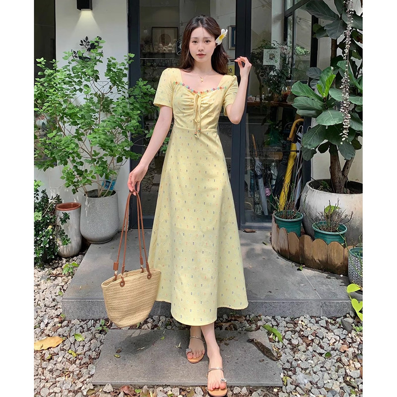 甜美风盛夏哺乳连衣裙夏季辣妈款外出产后显瘦收腰喂奶期碎花长裙