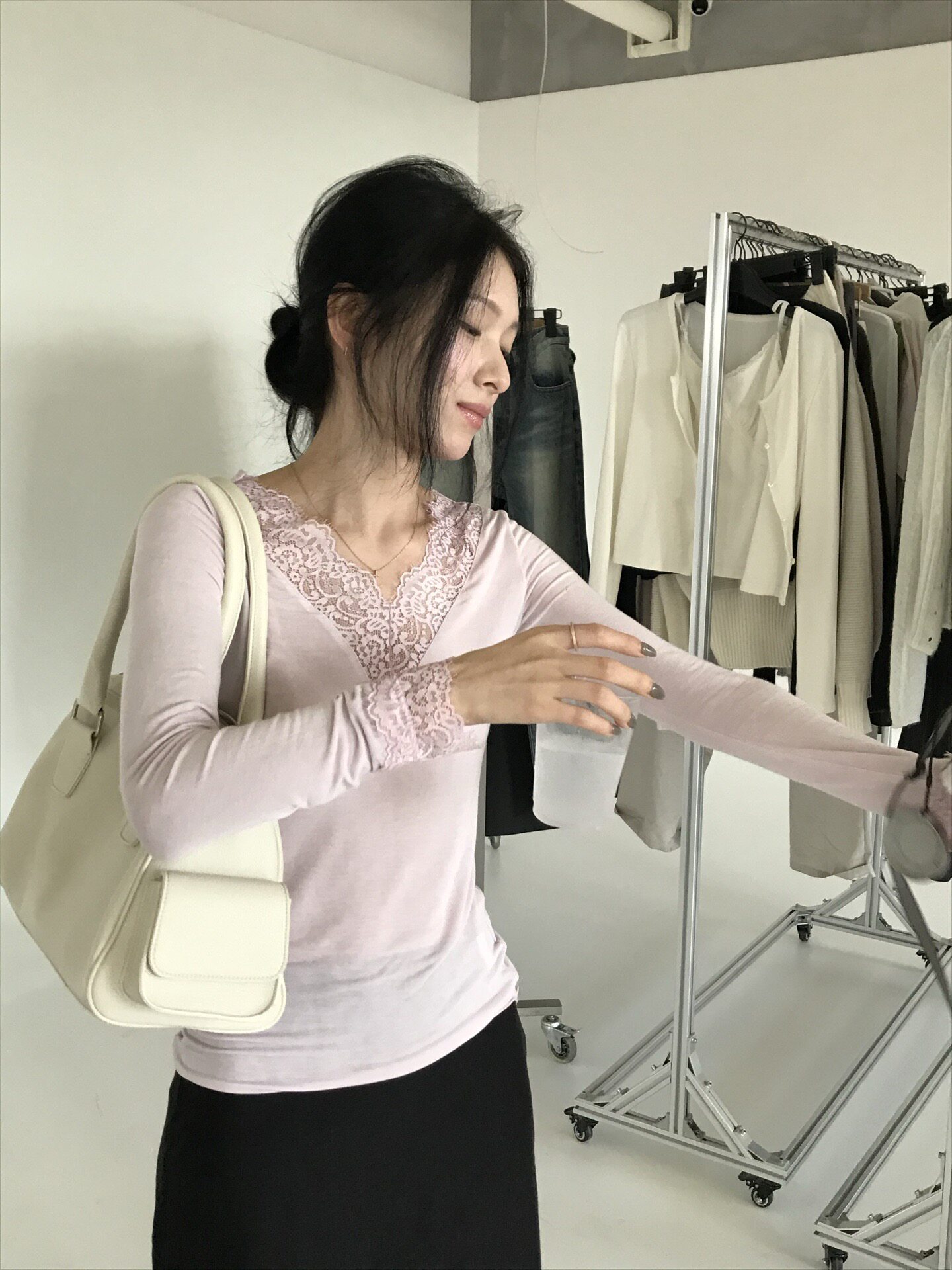 【saidtome】温柔V领蕾丝拼接打底衫 修身显瘦长袖内搭上衣6130