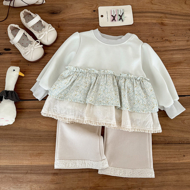 婴幼儿衣服2026秋季新款女宝宝碎花拼接卫衣女童韩版长袖上衣 a类