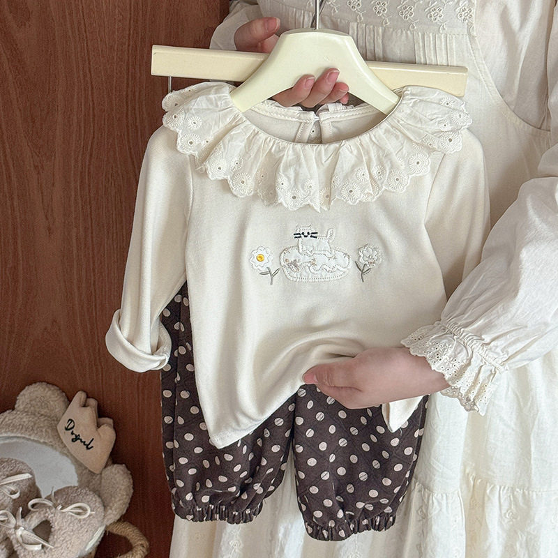 INS款秋季婴幼儿花边娃娃领长袖女童印花上衣女宝宝内搭打底衫a类