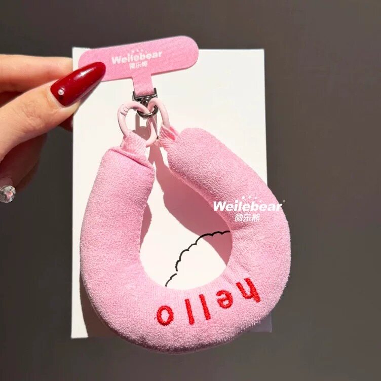 韩版字母刺绣手机挂绳充棉C型腕带ins时尚挂件个性网红防丢手机链