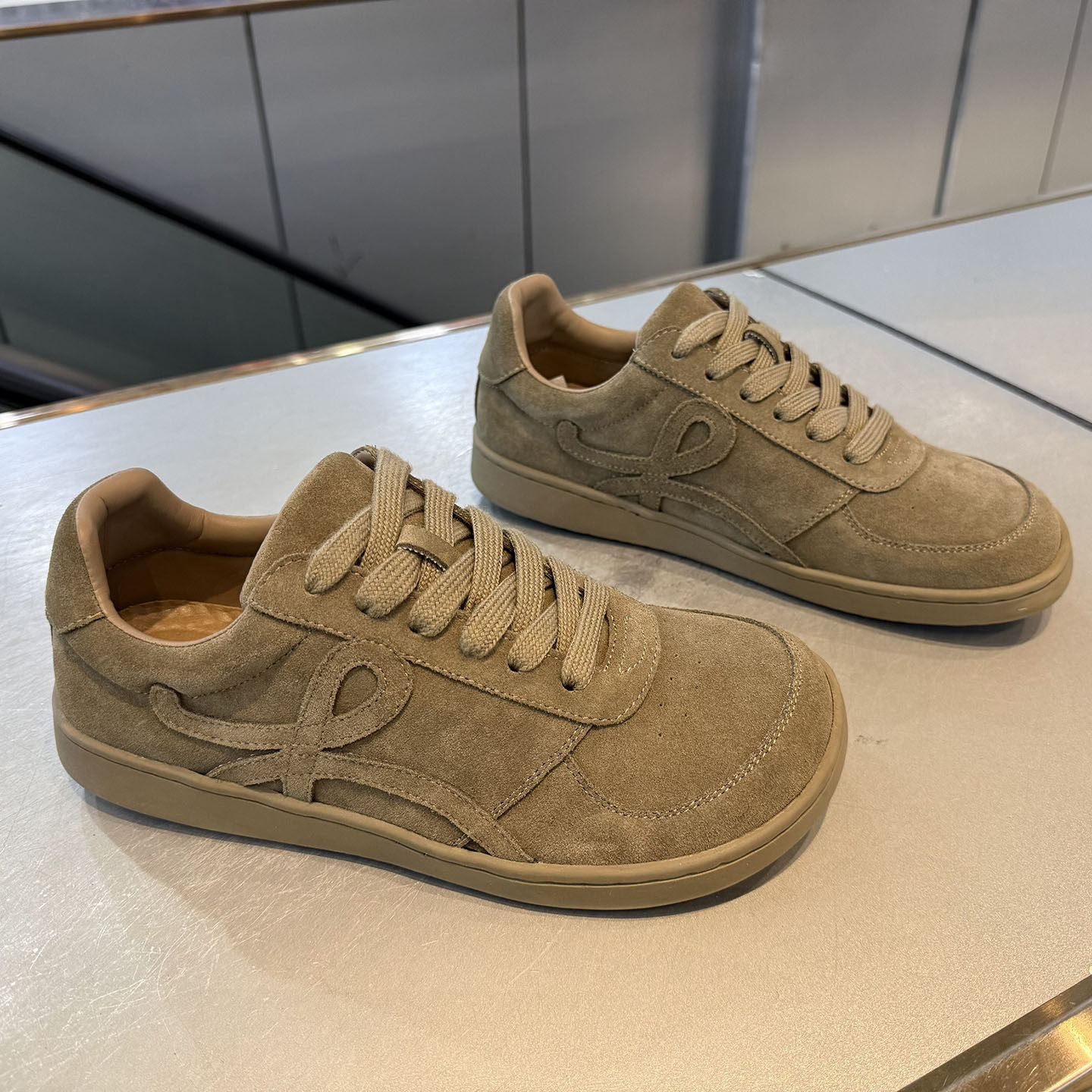 男鞋2026春季新款牛皮勃肯鞋轻便软底休闲鞋户外青年男士软底鞋子