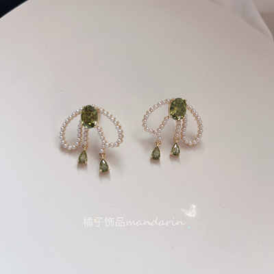 橄榄绿锆石蝴蝶结耳钉法式优雅高级感耳环森系精致珍珠耳饰