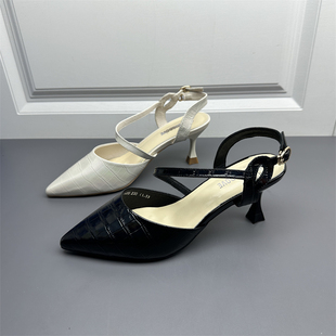 撤柜断码头层牛皮女鞋2024年夏季新款包头尖头一字扣带时装凉鞋