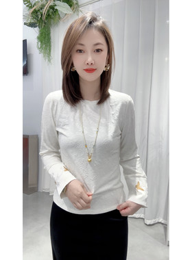 新中式女2026新款国风植绒提花袖口刺绣蝴蝶花打底衫纯色百搭内搭