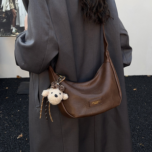 百搭时尚 饺子包休闲通勤斜挎包潮 软皮单肩包包女2026秋冬新款 韩版