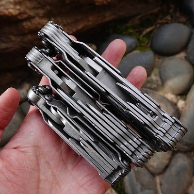 美国sog 索格 多功能户外 都市EDC 随身 多功能 组合求生工具 钳