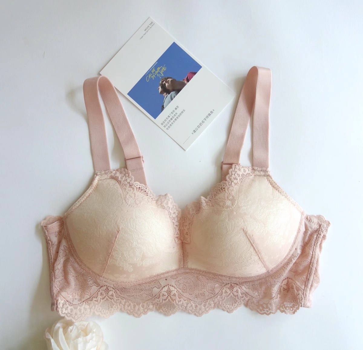 无钢圈更舒适三明治杯里更透气