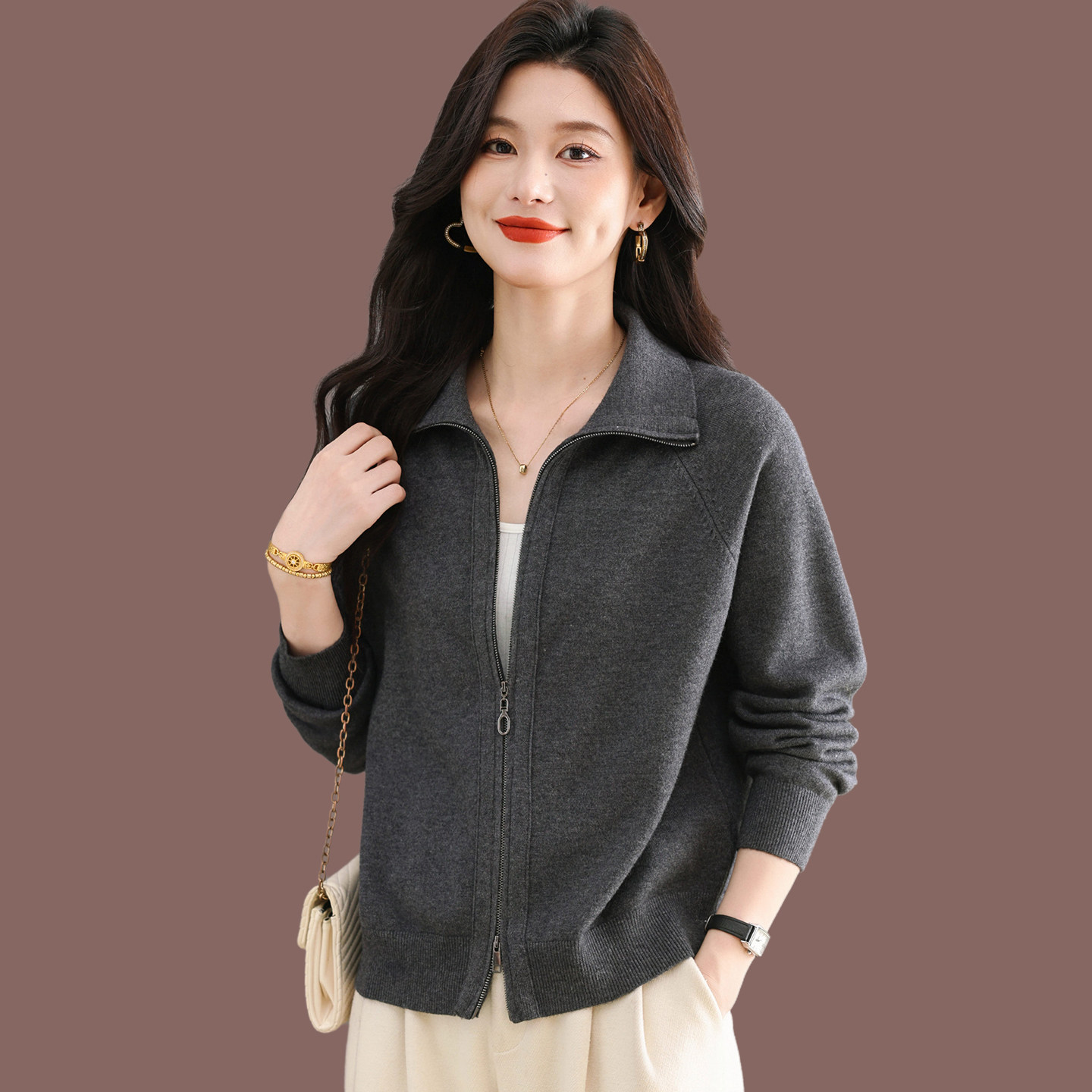 恒源祥翻领拉链羊绒衫针织开衫女短款秋冬新新款外搭宽松毛衣外套