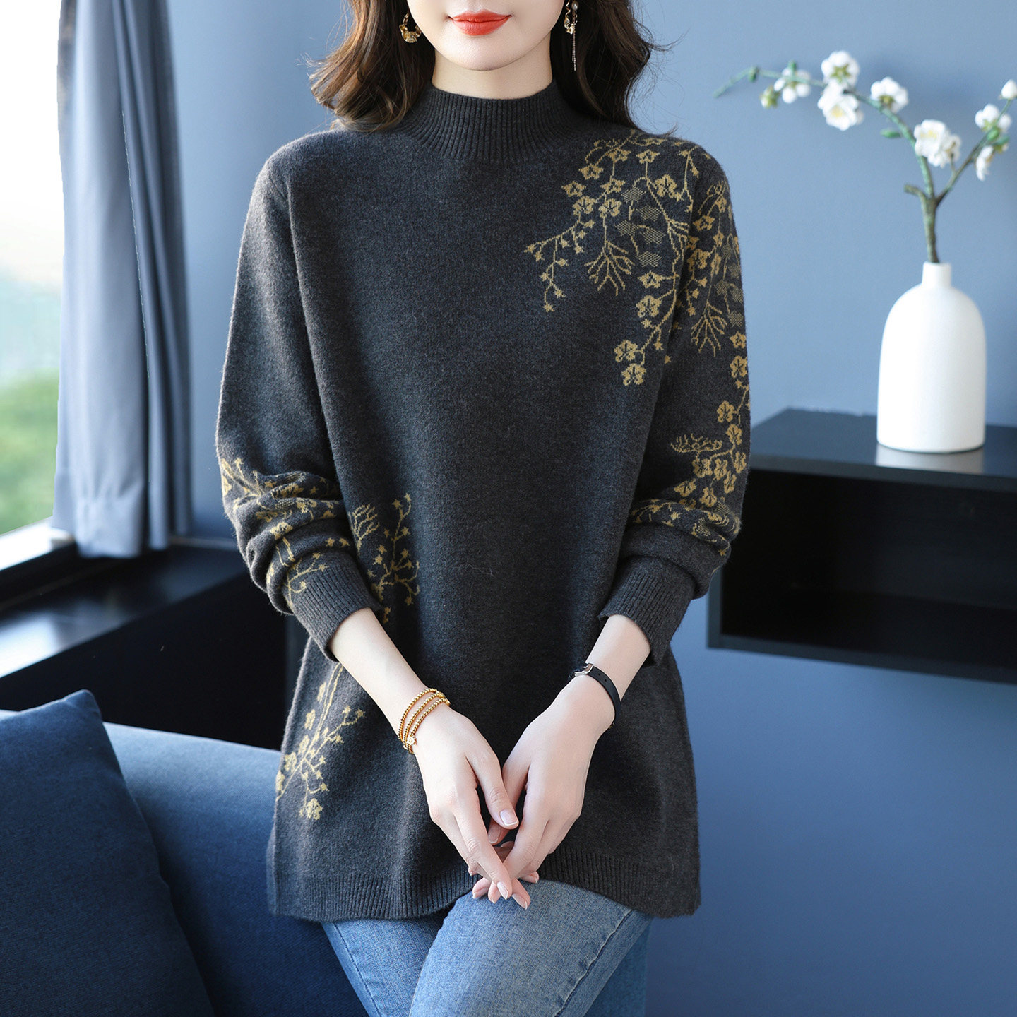 恒源祥半高领羊毛衫女中长款秋冬新款宽松刺绣针织打底衫洋气毛衣