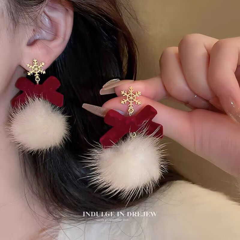 毛绒秋冬毛球耳环女新款爆款高级圣诞耳饰过年红色蝴蝶结气质耳钉,饰品/流行首饰/时尚饰品新,耳环,淘宝优惠券,粉丝福利购,淘宝优惠卷