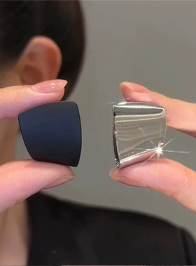 小众设计个性大气不对称菱形耳钉时尚高级感冷淡风撞色独特耳环女