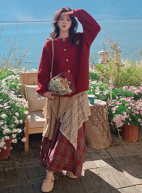 LY*森系漂亮红色针织衫叠穿蕾丝格纹半身裙套装两件套