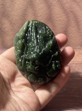 【保证真品】天然和田玉碧玉俄料龙形手把件440