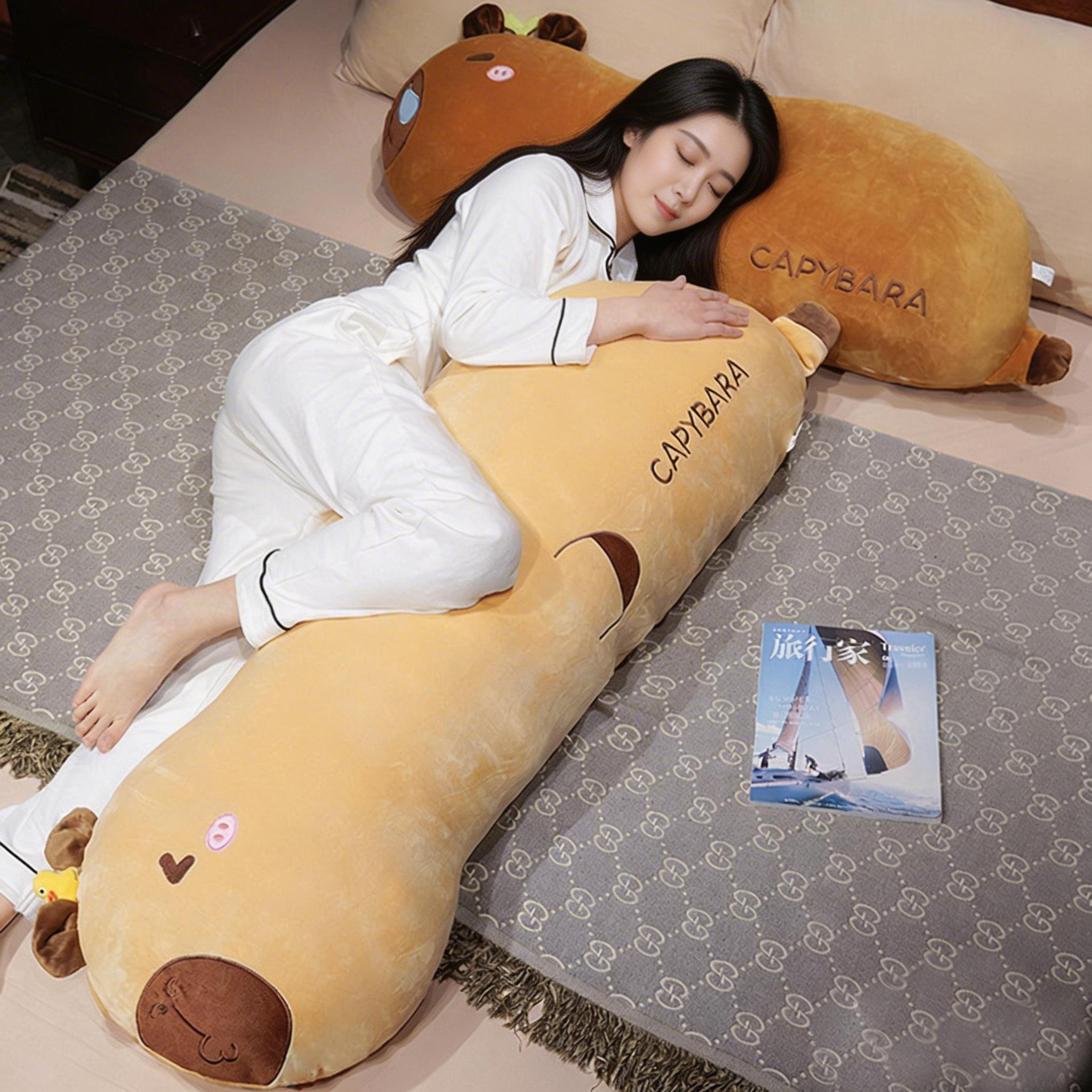 可爱卡皮巴拉玩偶睡觉抱枕女生专用长条毛绒玩具床上夹腿公仔娃娃