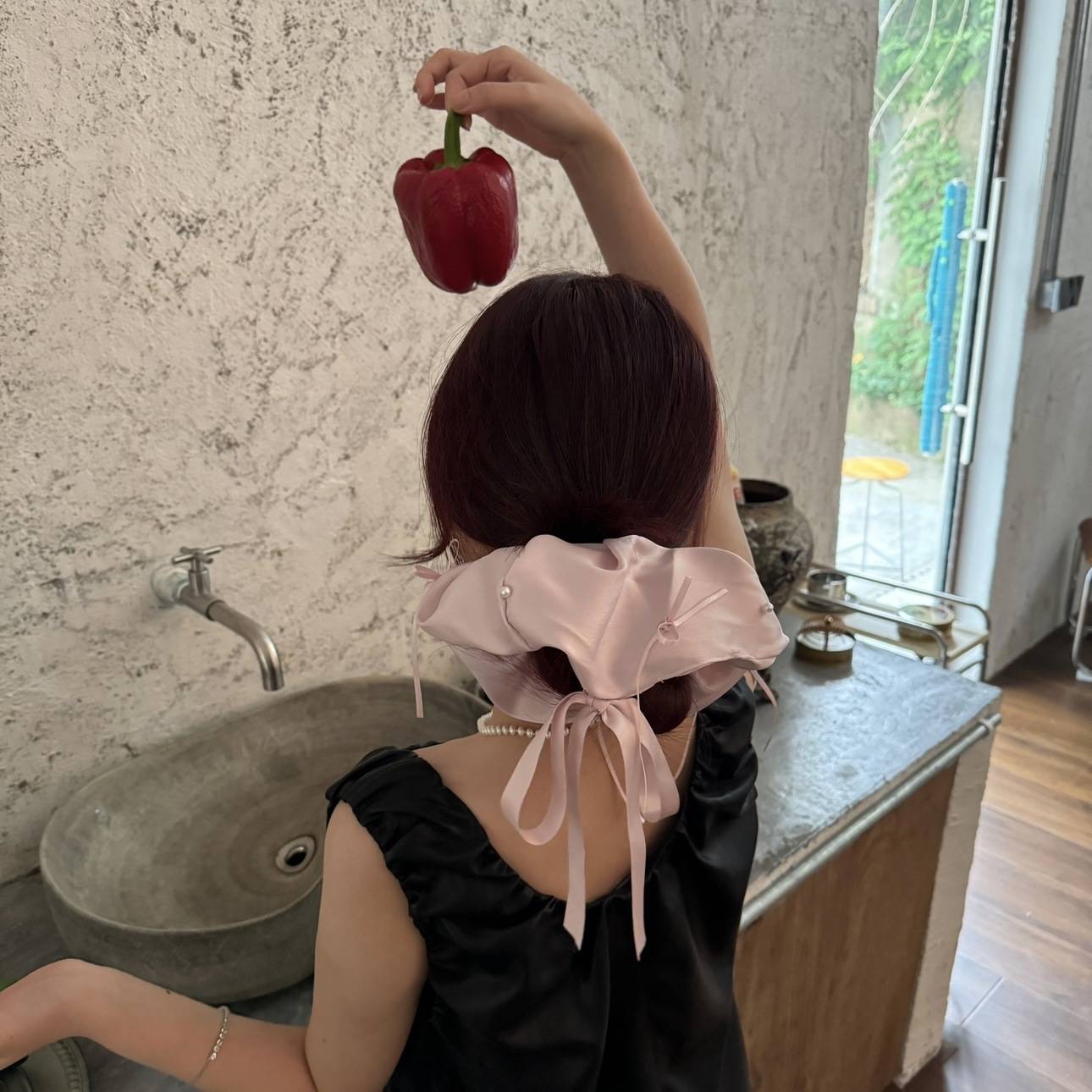 韩国绸缎芭蕾风超大肠圈珍珠蝴蝶结少女氛围感发绳发绳轻奢发圈