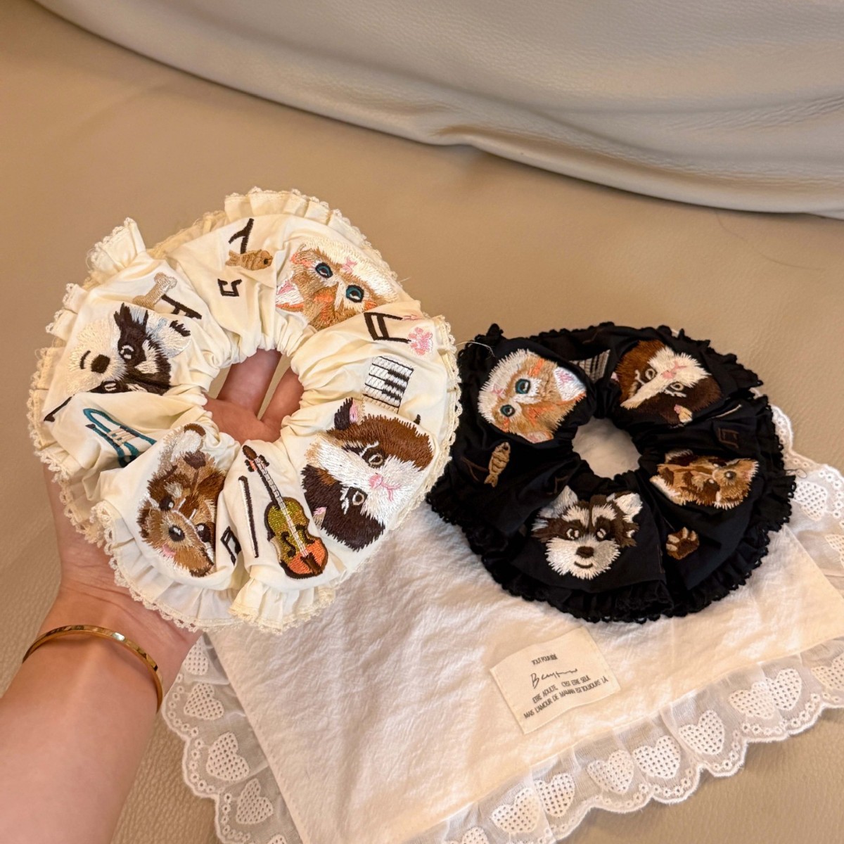甜美花边刺绣猫咪大肠发圈女新款扎马尾头绳发饰半扎发头饰丸子头