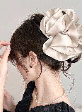 韩系缎面云朵泡泡抓夹女高级感大号鲨鱼夹新款显脸小发夹头饰品