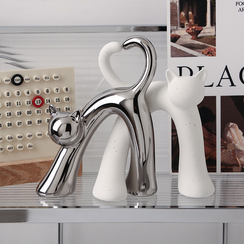 轻奢异形交叉爱心猫猫摆件客厅酒柜样板间设计感抽象装饰品摆设,家居饰品,装饰摆件,淘宝优惠券,粉丝福利购,淘宝优惠卷
