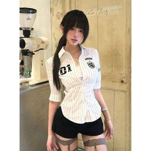 纯纹腰衫女2026新款众修独特别致oo领衣欲辣妹条收衬夏季小身pl上