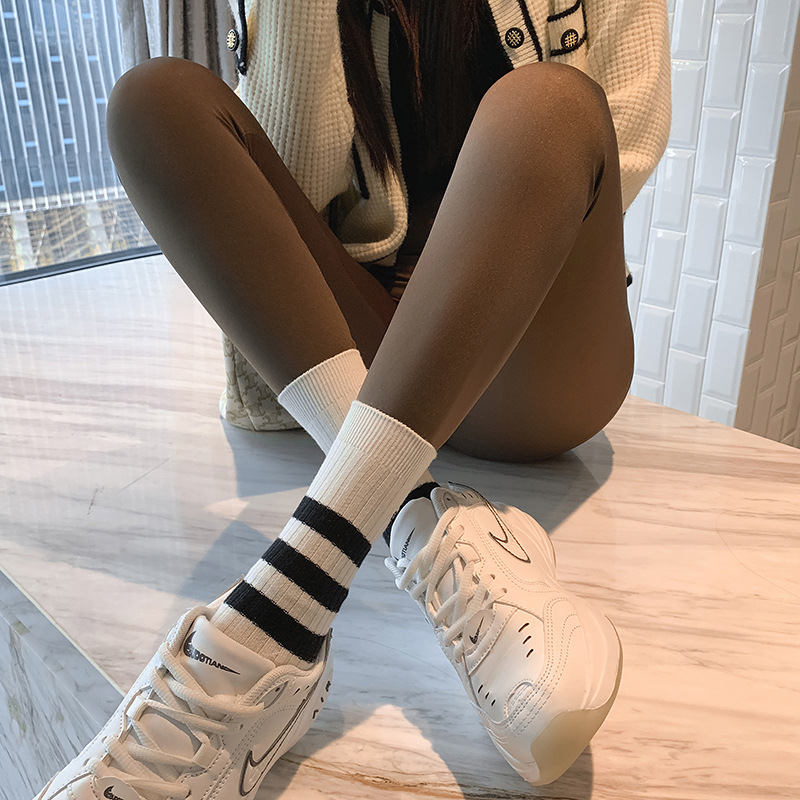 咖色高腰紧身夏季薄款芭比鲨鱼裤