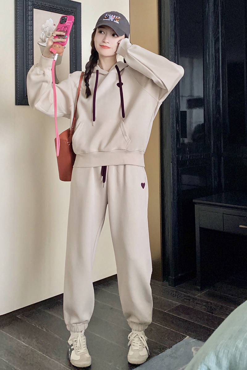 韩版减龄奶fufu连帽卫衣套装女2025春秋季新款宽松显瘦卫裤两件套,女装套装/套裙,2C187